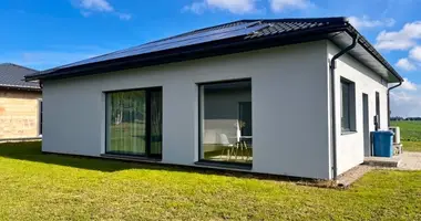 Дом в Poderiskiai, Литва