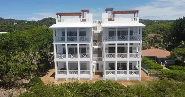 Condo in West End, Honduras