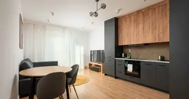 Mieszkanie 3 pokoi w Warszawa, Polska