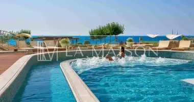 Hotel 6 580 m² in Bezirk Paphos, Zypern