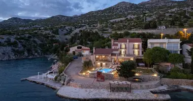 Haus 7 Schlafzimmer in Opcina Karlobag, Kroatien