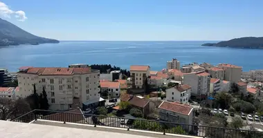 Apartamento 2 habitaciones en Becici, Montenegro