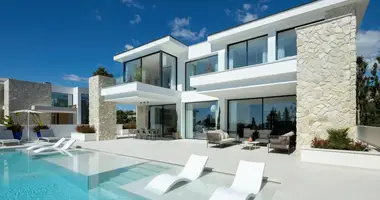 Villa 5 bedrooms in Benahavis, Spain