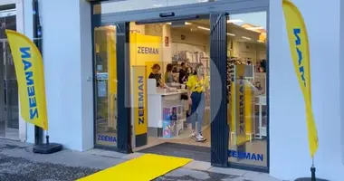 Tienda 373 m² en Helechosa de los Montes, Španjolska