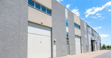 Commercial property 1 500 m² in Catalonia, Spain