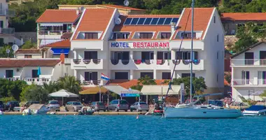 Hôtel 854 m² dans Croatie