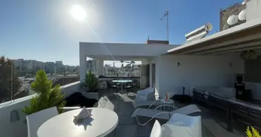 Mieszkanie 3 pokoi w Limassol, Cypr