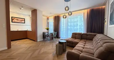 Квартира 3 комнаты в Варшава, Польша