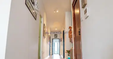 Mieszkanie 3 pokoi w Lija, Malta