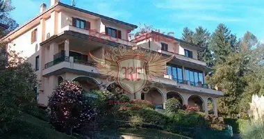 Mieszkanie 3 pokoi w Stresa, Włochy