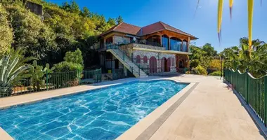 Villa 3 bedrooms in Alanya, Turkey