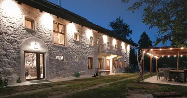 Willa w Lokovec, Słowenia