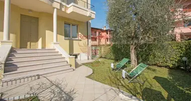 2 bedroom apartment in Desenzano del Garda, Italy