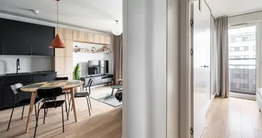 Квартира 2 комнаты в Варшава, Польша