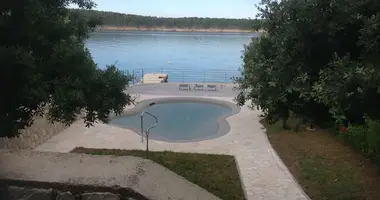 6 bedroom house in Croatia