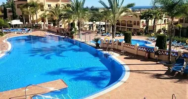 3 bedroom apartment in Estepona, Spain