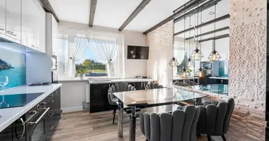 5 room apartment in Pakruojis, Lithuania