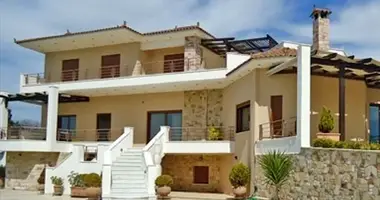 Villa 6 bedrooms in Eretria Municipality, Greece