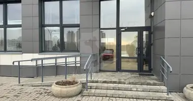 Oficina 77 m² en Minsk, Belarús