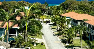 Condo 2 bedrooms in West End, Honduras