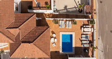 5 bedroom house in Malaga, Spain