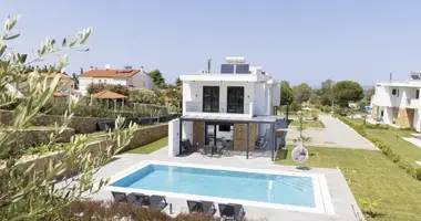 Villa in Pefkochori, Griechenland