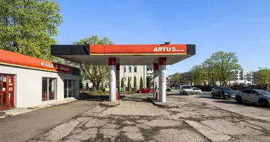 Propiedad comercial 1 800 m² en Varsovia, Polonia