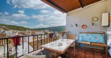 3 bedroom house in Spain