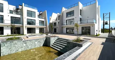 Пентхаус 3 комнаты в Trikomo, Северный Кипр