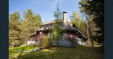 Haus 5 zimmer in Amatciems, Lettland