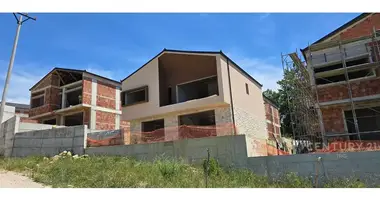 Willa 4 pokoi w Lunder, Albania