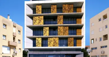 Gewerbefläche 1 800 m² in Kato Polemidia, Zypern