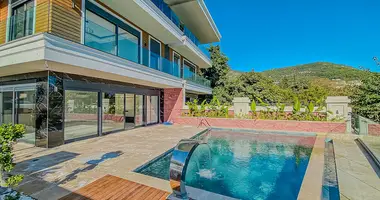 5 bedroom house in Muratpasa, Turkey