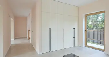 Дом 4 комнаты в Юрмала, Латвия