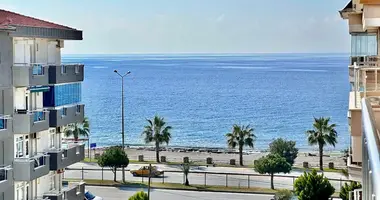 Penthouse 3 rooms in Alanya, Turkey