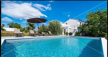 2 room house in Crno, Croatia