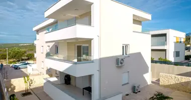 Apartamento 3 habitaciones en Grad Novalja, Croacia