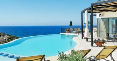 Вилла 4 комнаты в Girne Belediyesi, Северный Кипр