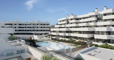 2 bedroom apartment in Estepona, Spain