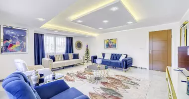Penthouse 4 rooms in Mediterranean Region, Turkey