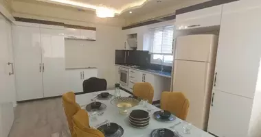 Mieszkanie 4 pokoi w Mersin, Turcja