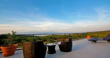 Willa w Opcina Sutivan, Chorwacja