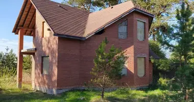 5 room house in Rakaw, Belarus