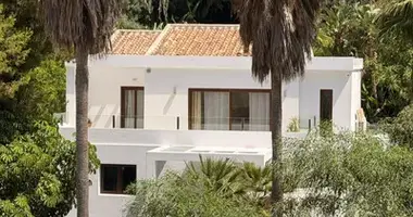 5 bedroom house in Ricmar, Spain