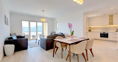 Wohnung 2 Schlafzimmer in Tivat, Montenegro