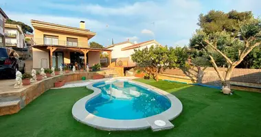 Villa en Castelldefels, Španjolska