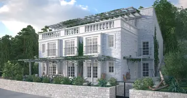 5 bedroom house in Dobrota, Montenegro