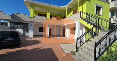 5 bedroom house in Bashkia Durres, Albania