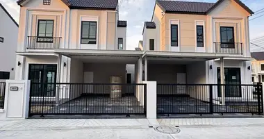 Reihenhaus 4 zimmer in Bang Lamung, Thailand