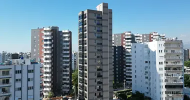 2 bedroom apartment in Mezitli, Turkey